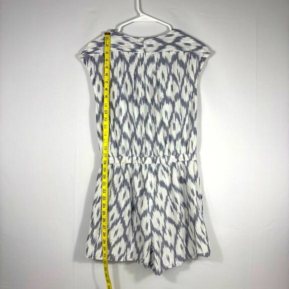 Toad&Co Grey and White Patterned Romper Size Medium PP0815 - Picture 2 of 7